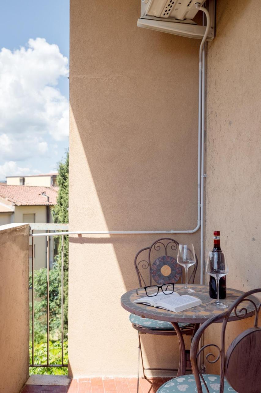 Gallery Apartment Near Chianti Poggibonsi Exterior photo
